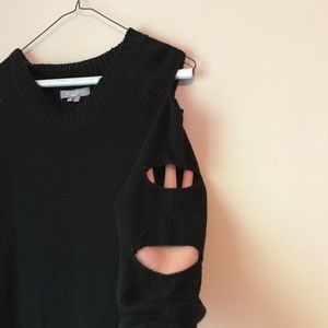 BLACK CUT OUT SWEATER